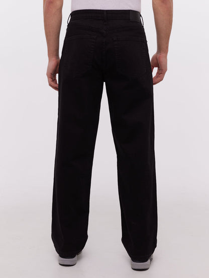 Jeffers Distressed Jeans